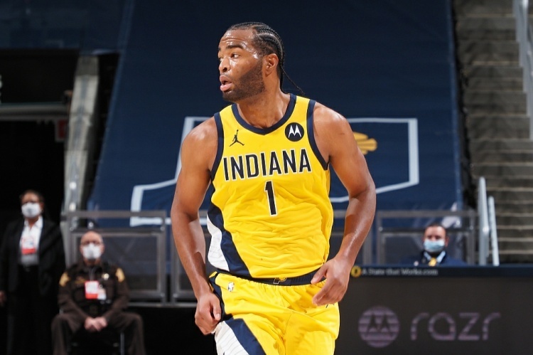 他的进步不 他的进步不