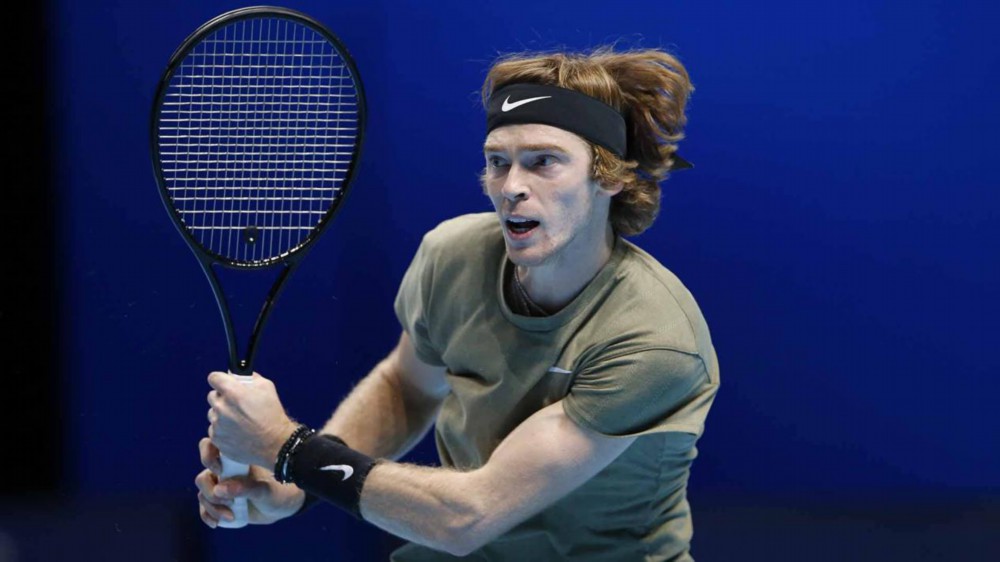 扩大了领先 扩大了领先